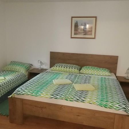 Apartment Brne Постойна Екстериор снимка