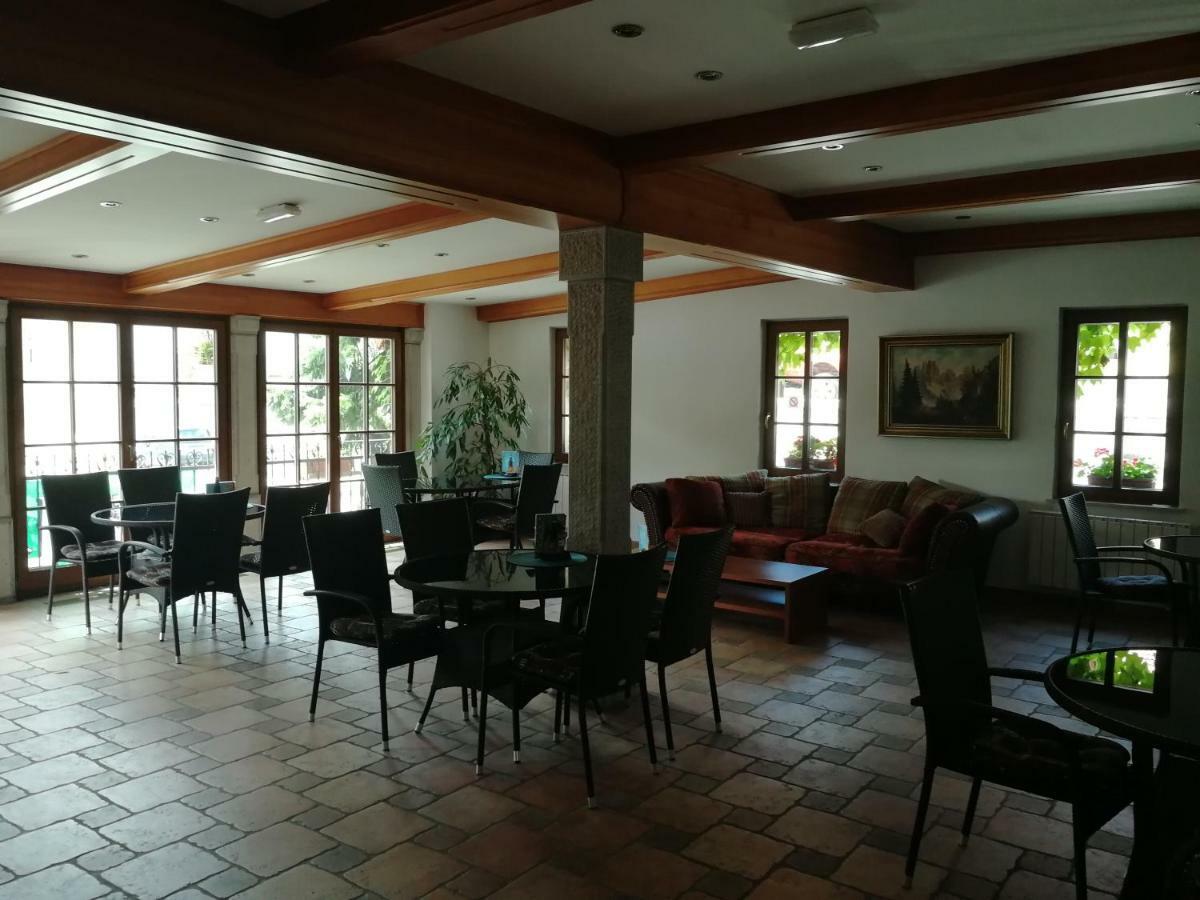 Apartment Brne Постойна Екстериор снимка